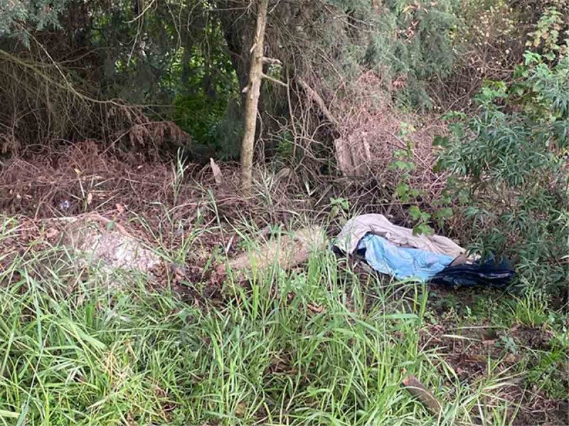 Abandonan el cuerpo de una mujer en la México-Cuernavaca