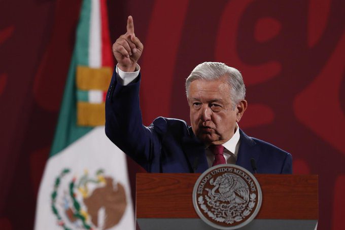 “Hice coraje”: AMLO exhibe a exfuncionario que otorgó concesiones de agua