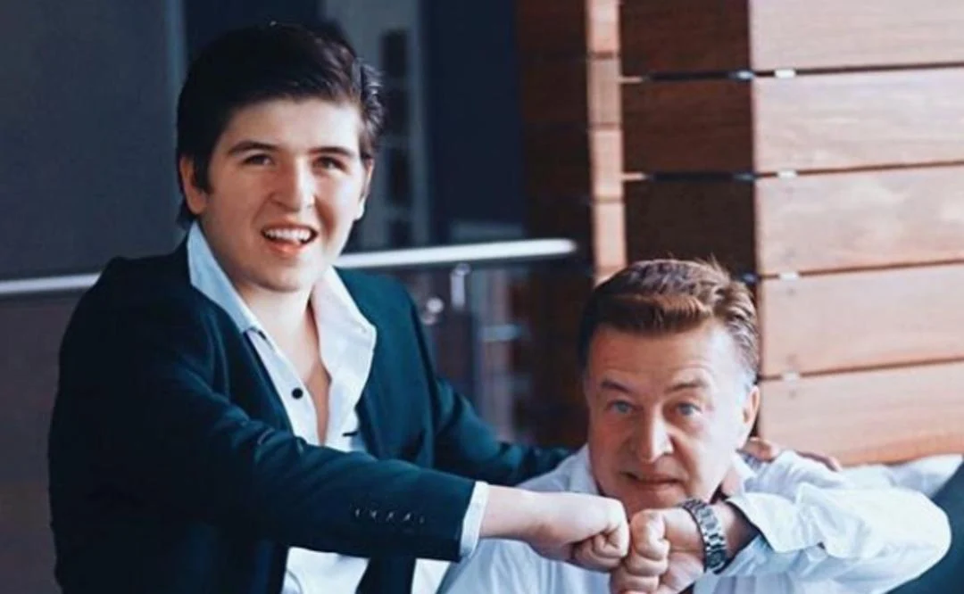 ¿Será? Fofo Márquez anuncia que se retira de redes sociales tras la muerte de su padre