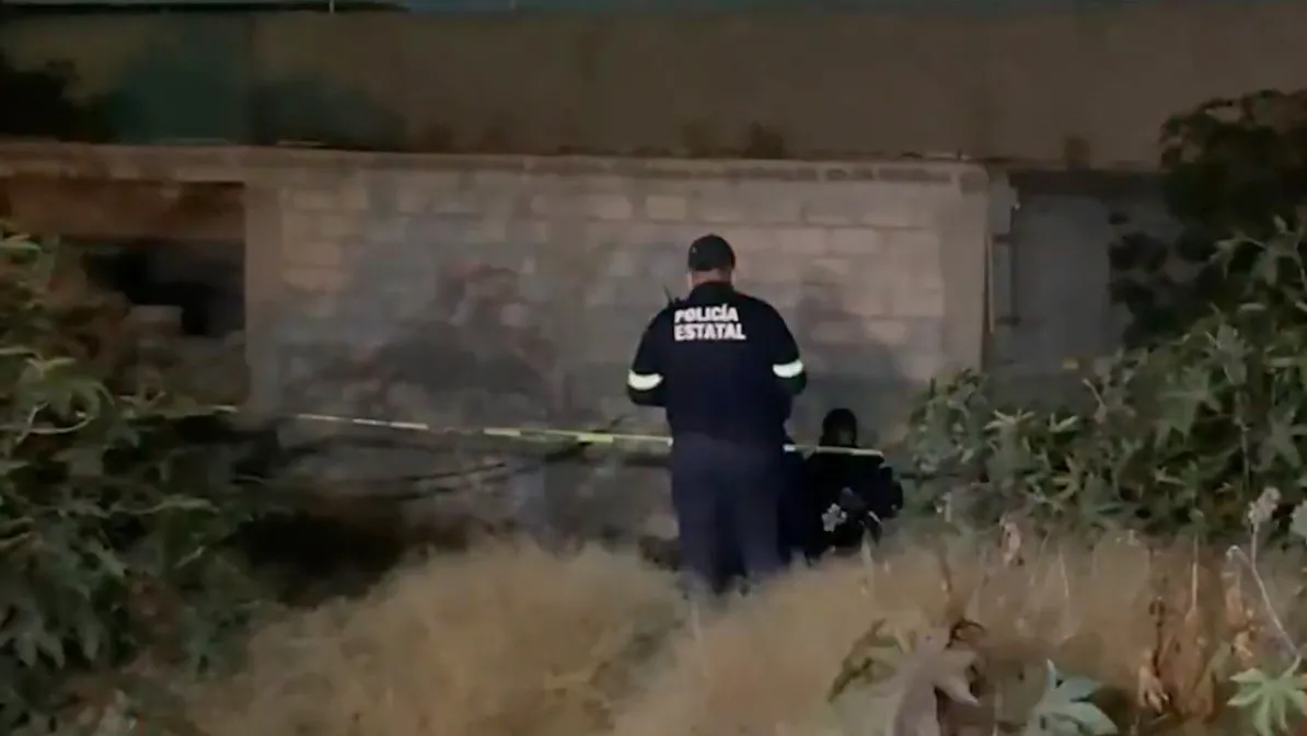 ¡Una más! Hallan el cuerpo de mujer en un lote baldío en Edomex