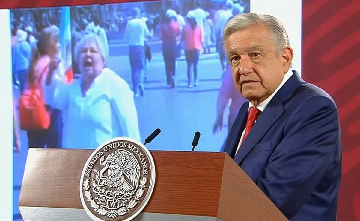 “Indio de Macuspana”: AMLO exhibe a mujer que lo insultó durante marcha a favor del INE