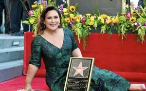 Angélica Vale recibe estrella en el Paseo de la Fama de Hollywood