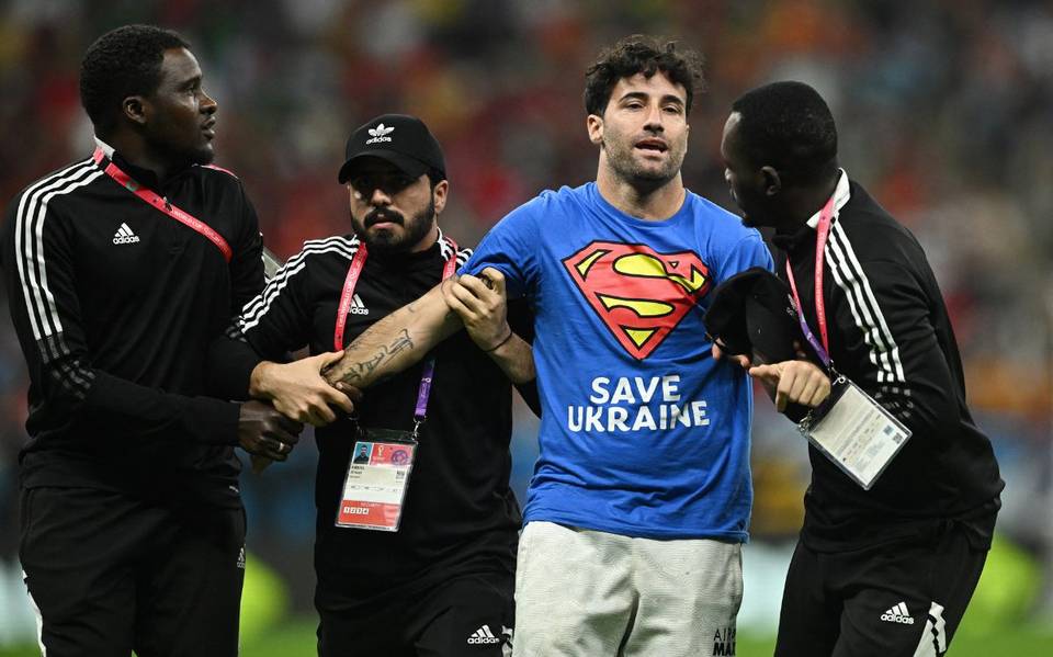 Espontáneo en el Uruguay vs Portugal explicó por qué lo hizo