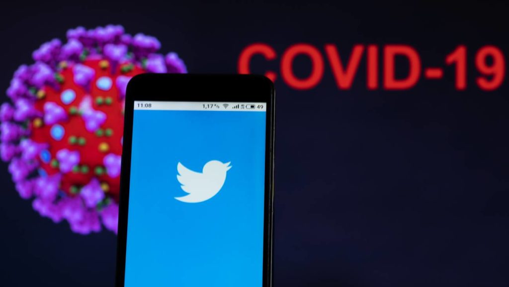 Twitter deja de advertir ‘fake news’ sobre COVID-19