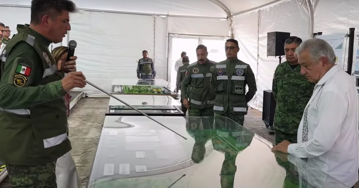 AMLO supervisa la construcción de los tramos 6 y 7 del Tren Maya