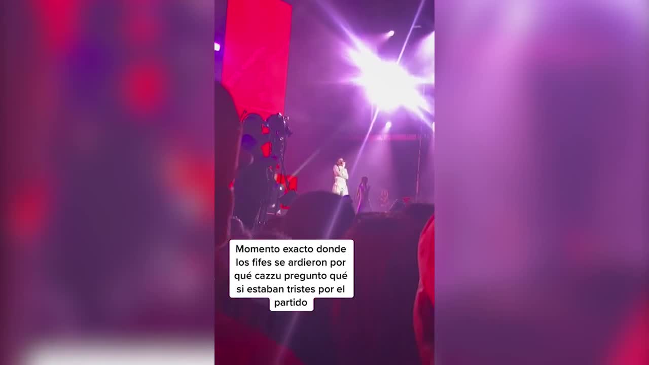 Abuchean a Cazzu en el Flow Fest por recordar la derrota de México ante Argentina
