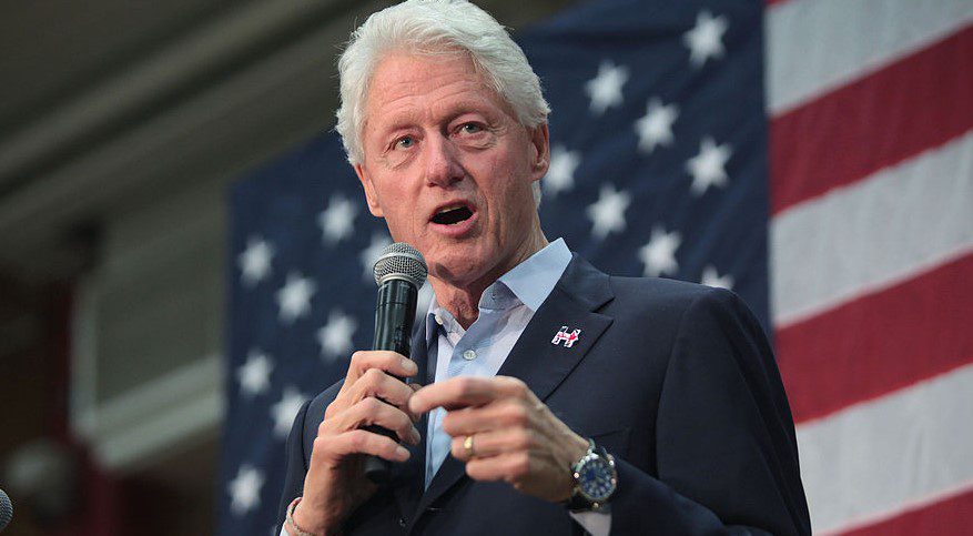 Bill Clinton da positivo a Covid-19