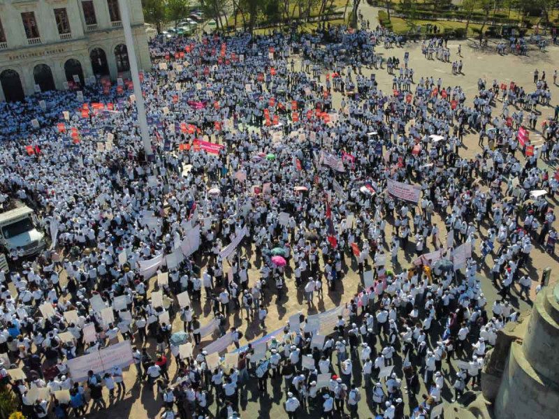 Cooperativistas de Cruz Azul protestan en Hidalgo