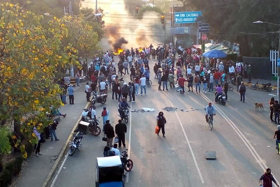 AMLO reprueba represión en Xochimilco y pide castigo para responsables