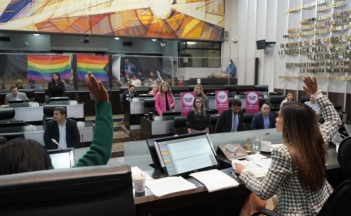 Sonora prohíbe las terapias de conversión