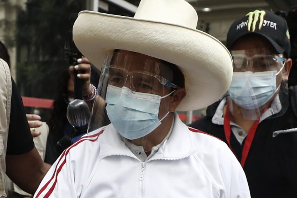 Ordenan 7 días de prisión preventiva para el expresidente peruano Pedro Castillo