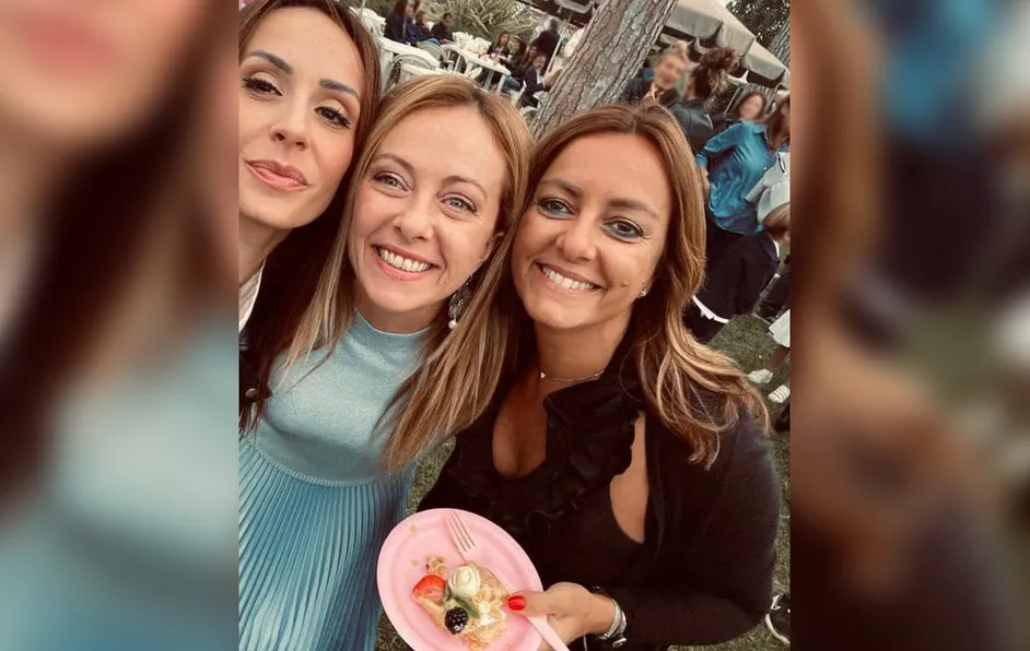 Asesinan a amiga de primera ministra de Italia en tiroteo en una junta de vecinos