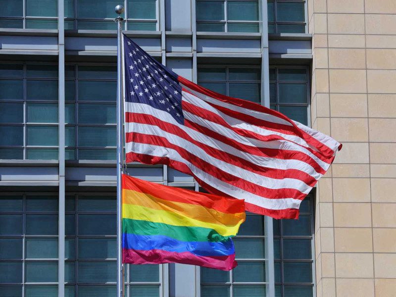 Biden promulga ley para proteger los matrimonios del mismo sexo