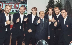 Berlusconi promete “un autobús con prostitutas” a jugadores de su equipo de fútbol