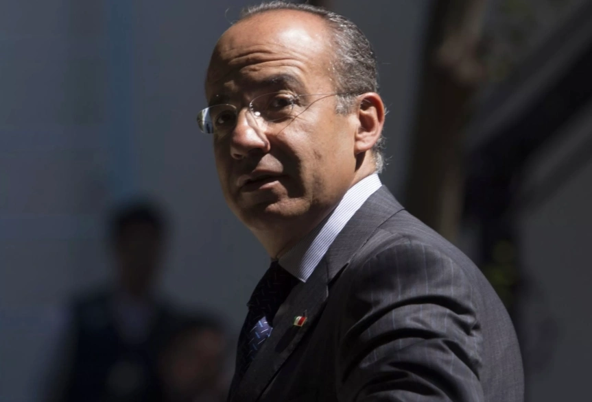 El expresidente Felipe Calderón obtiene permiso de residencia en España