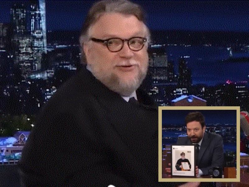 Guillermo del Toro presume Doctorado Honoris causa de la UNAM con Jimmy Fallon