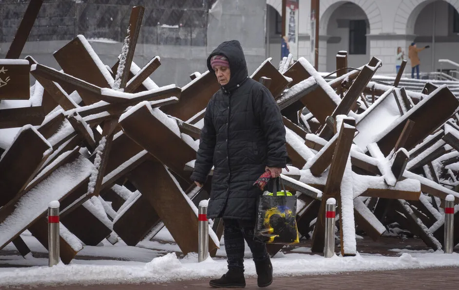 Reportan nuevos ataques ruso con drones en Kiev