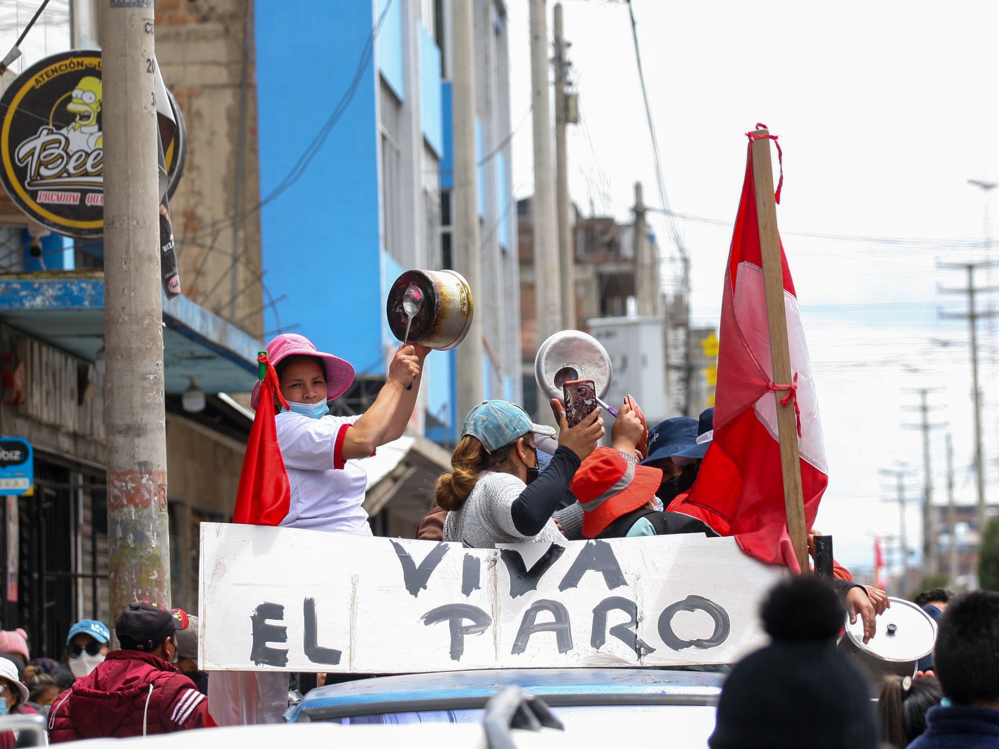 Perú llama a consulta a embajador en México tras "injerencia" en asuntos internos