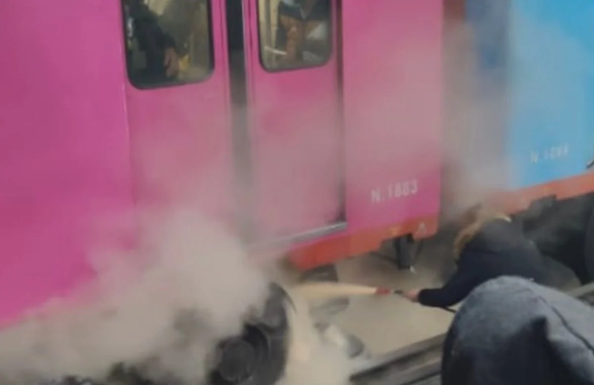Usuarios reportan humo en la estación Centro Médico del Metro CDMX