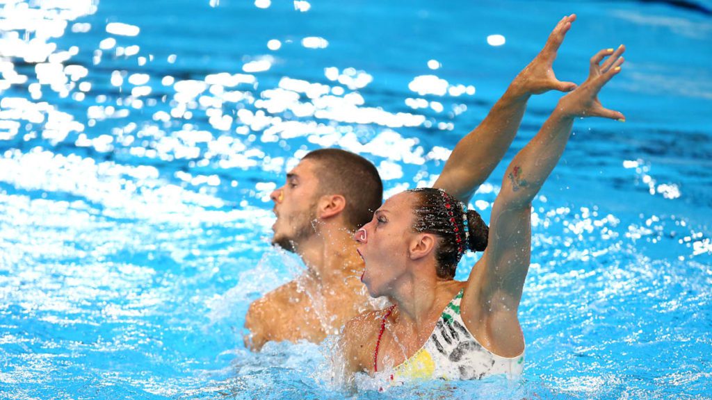Los hombres podrán competir en natación artística en los Juegos Olímpicos de París 2024