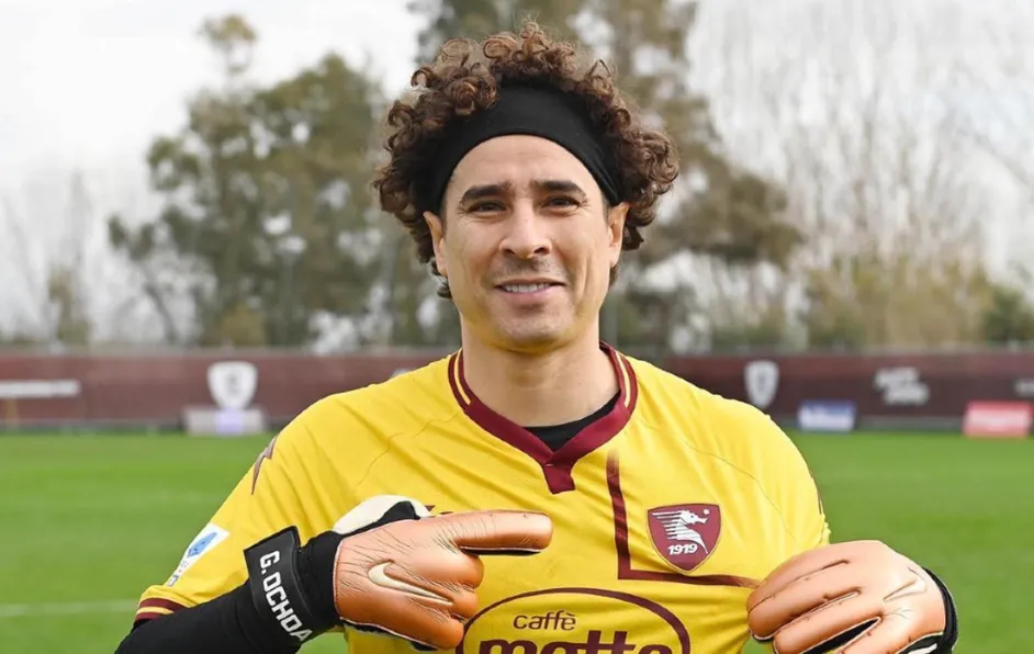 ¡Es oficial! Guillermo Ochoa es el nuevo portero del Salernitana italiano