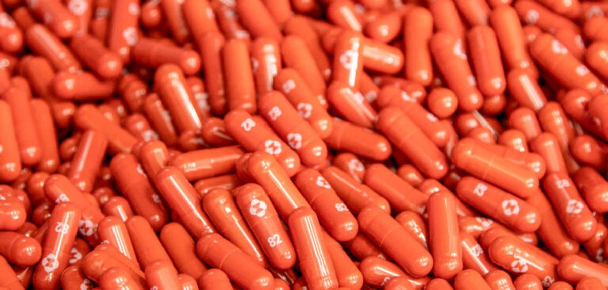 Molnupiravir, fármaco de Merck contra Covid-19 no reduce mortalidad, pero acelera recuperación