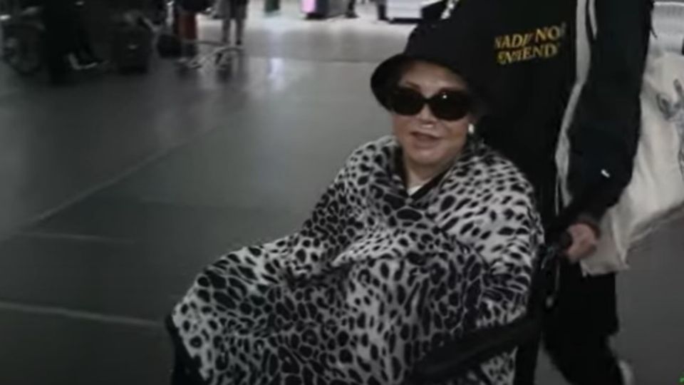 Lolita Ayala alerta por su estado de salud tras aparecer en silla de ruedas y con oxígeno