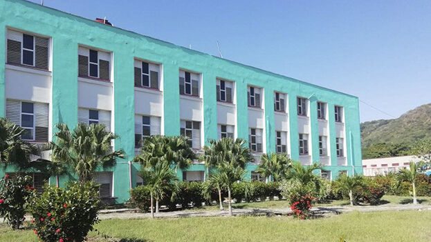 Detienen a 2 trabajadores de un hospital cubano en posesión de corazones humanos