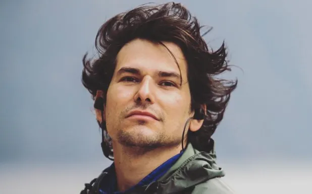 "Mereces amar y ser amado": el cantante y actor Alan Estrada confiesa que es gay