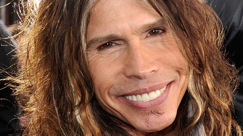Steven Tyler, vocalista de Aerosmith, es demandado por abuso sexual contra menor