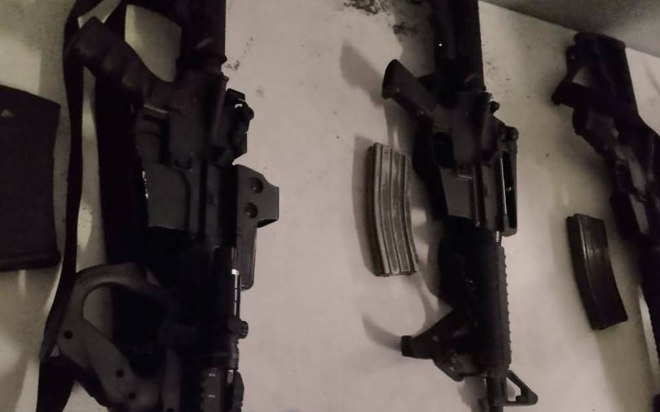 Aseguran armas, cartuchos y drogas en Teloloapan, Guerrero