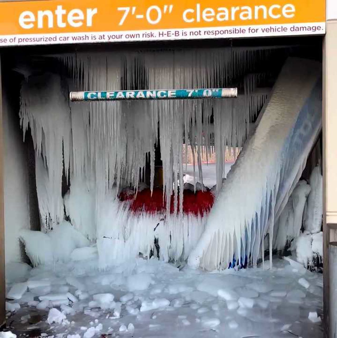 Autolavado congelado en Texas