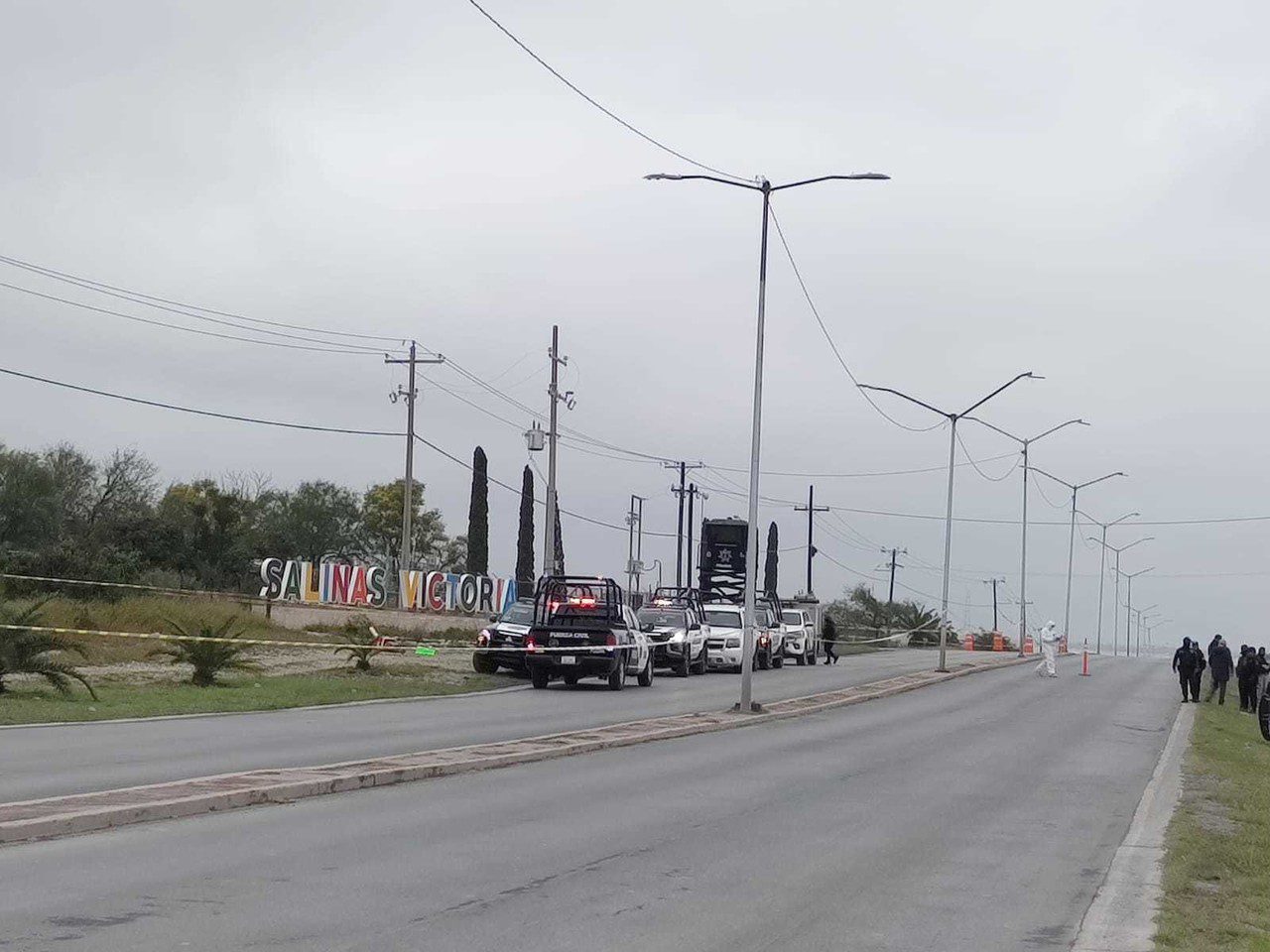 Hallan cuerpo mutilado dentro de unas hieleras en Salinas Victoria, NL