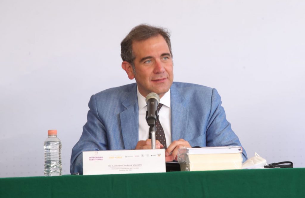 INE cierra un año de 'trabajo tenso', señala Lorenzo Córdova