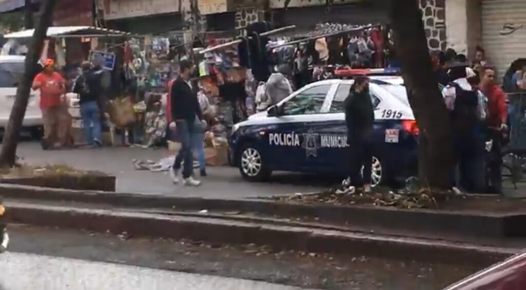 Joven de 18 años muere súbitamente en un mercado de Cuernavaca