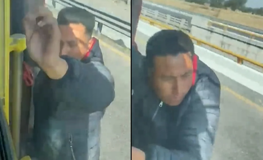 Ladrón intenta asaltar un tráiler y termina colgado en la puerta, en Puebla #VIDEO