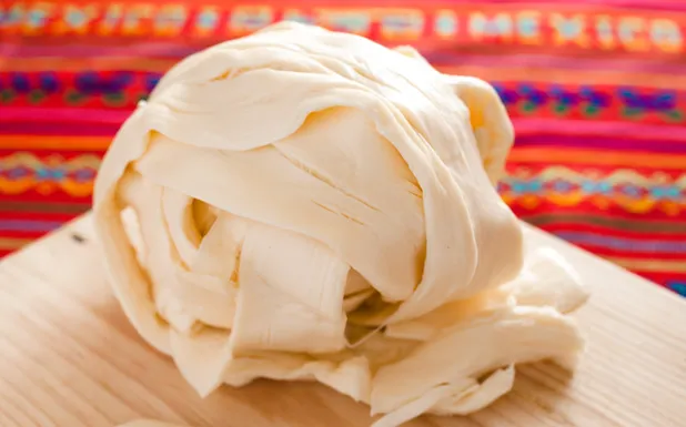 El queso Oaxaca es considerado uno de los cinco mejores quesos del mundo