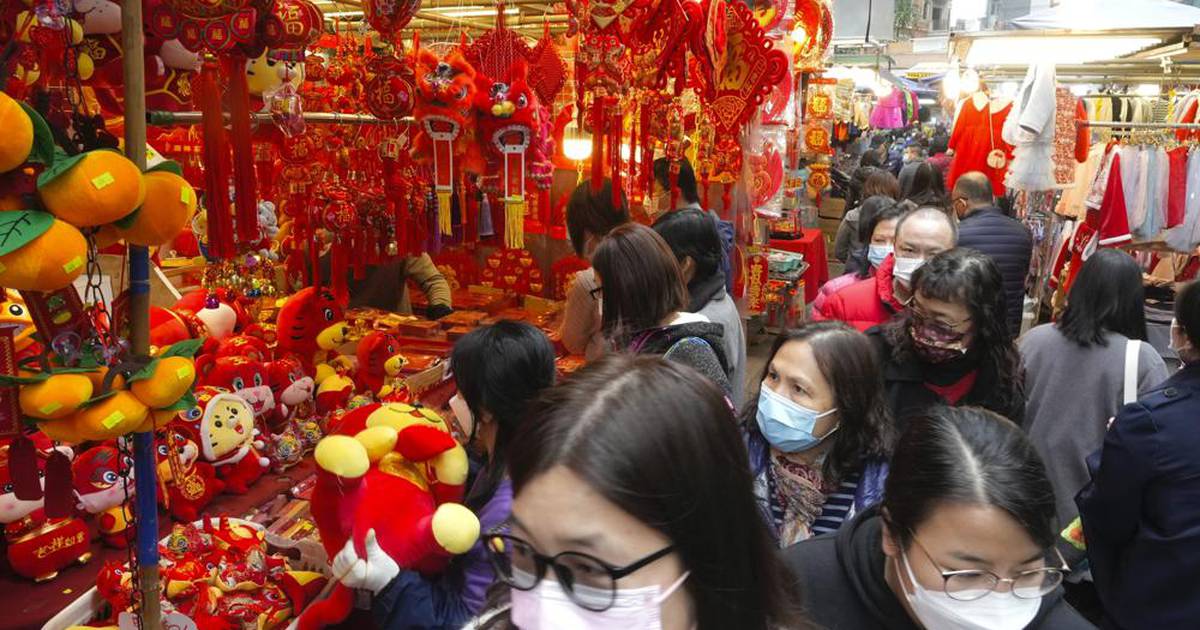 UE aprueba aplicar por etapas pruebas Covid-19 a viajeros procedentes de China