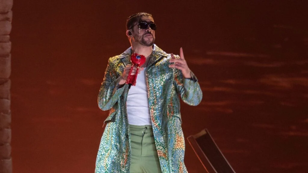 Canciones de Bad Bunny caen en popularidad tras polémica