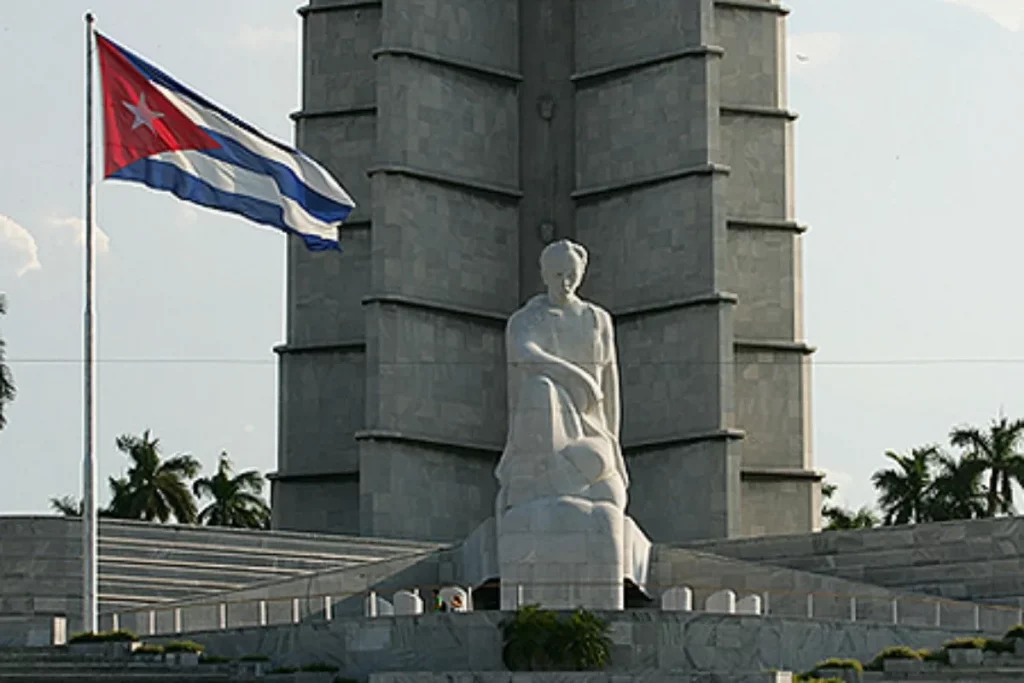 Embajada de EU en Cuba reanuda servicios consulares tras más de 5 años