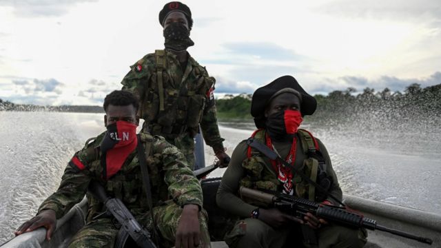 ELN dice que diálogos de paz están “en crisis” con Gobierno de Colombia