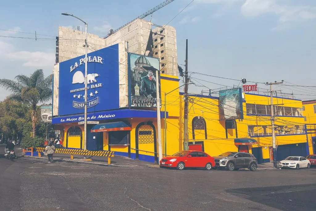 Fiscalía CDMX abre investigación por homicidio en restaurante La Polar