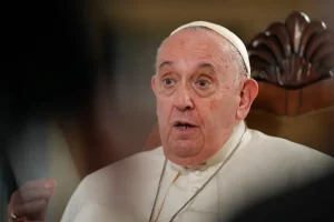El Papa Francisco asegura que “la homosexualidad no es un delito”