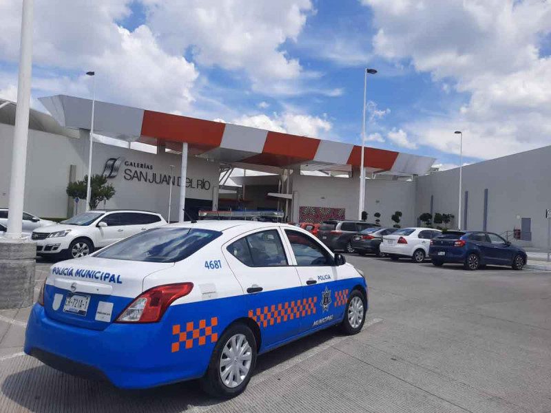 Caen dos policías en Querétaro por violación de una detenida, abuso de autoridad y robo