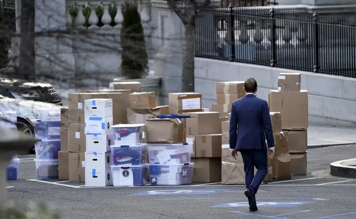 Gobierno de EU pide a expresidentes revisar si tienen documentos secretos