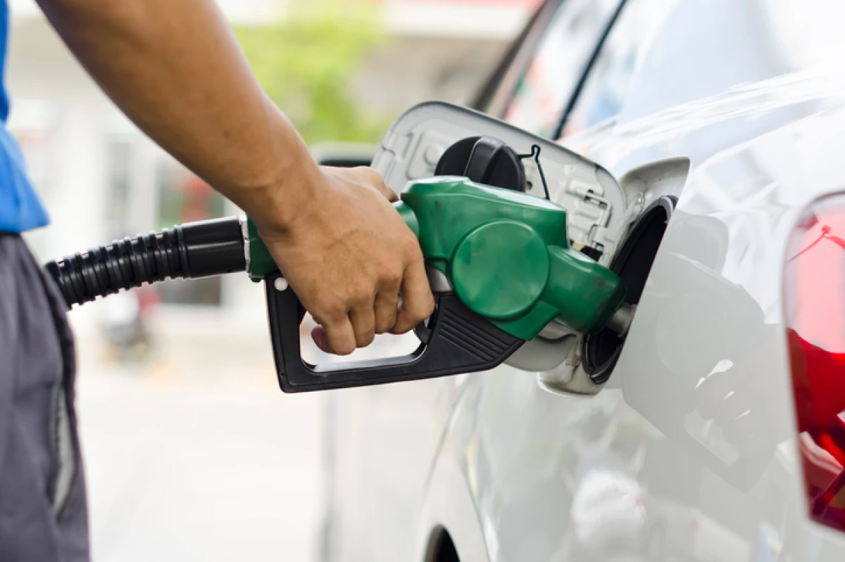 Hacienda eleva estímulo fiscal a gasolinas y diésel: pagarás menos impuesto por litro