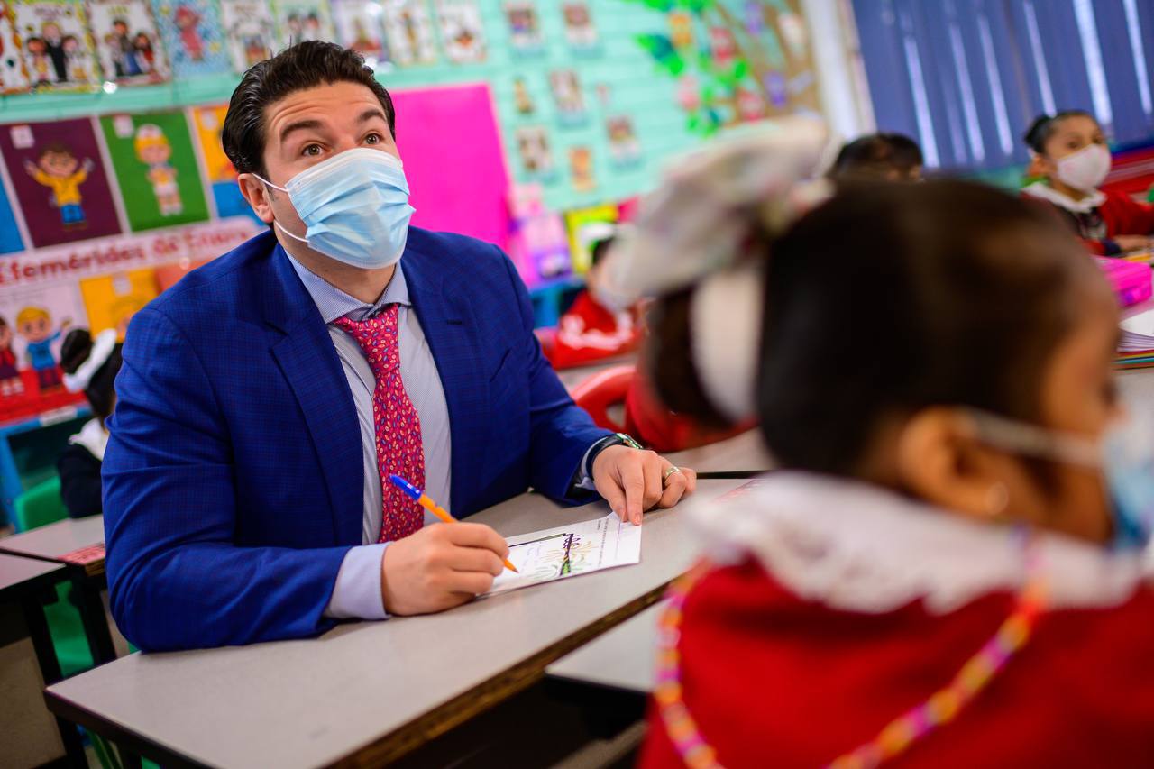 El cubrebocas ya no es obligatorio en las escuelas de Nuevo León