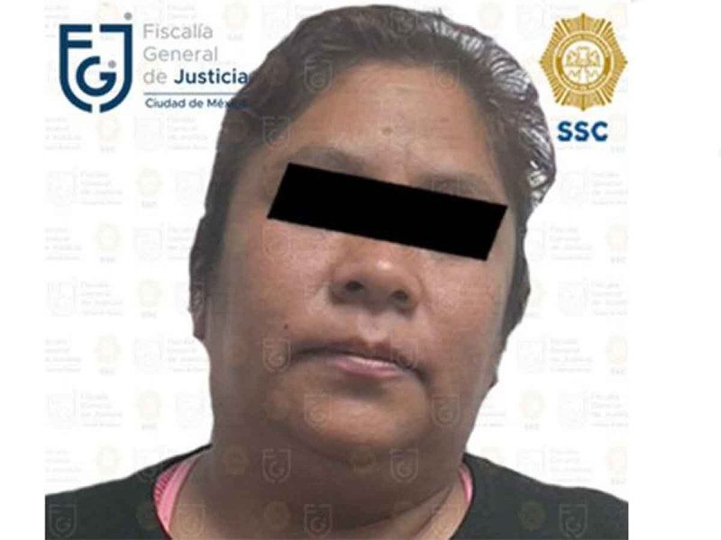 Detienen a una mujer por arrojar objeto a las vías del Metro