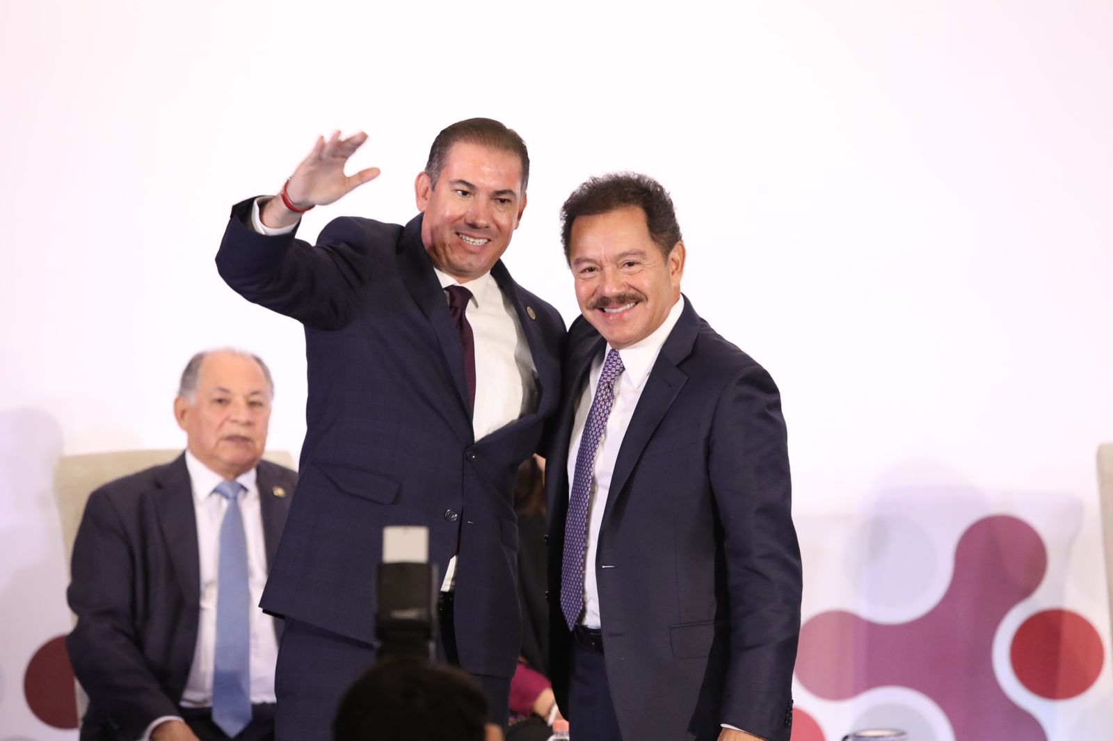 Diputado del PAN por Guanajuato se une a Morena