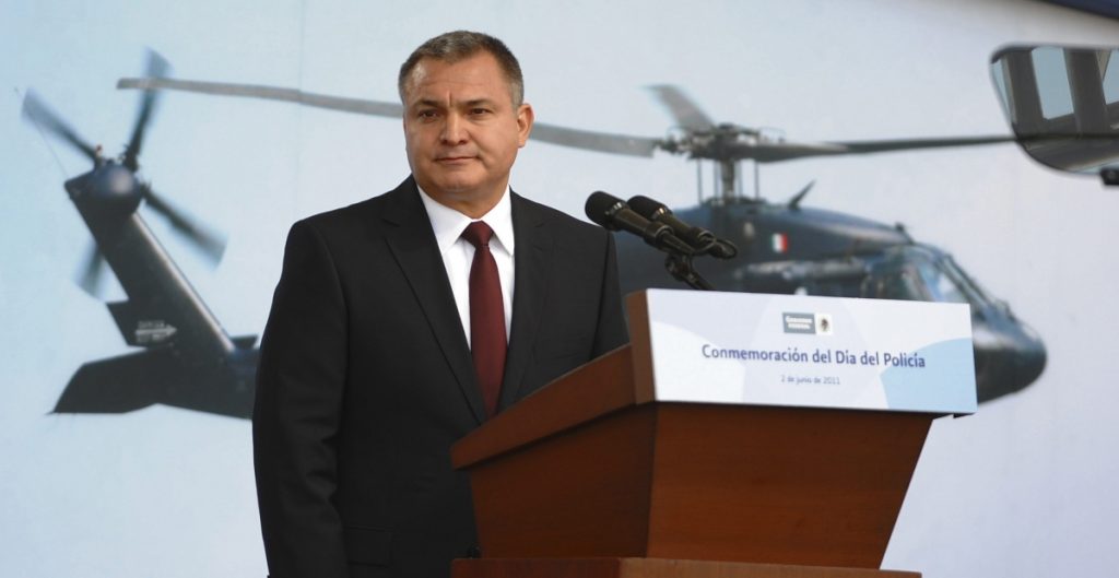 García Luna acudirá a su juicio vestido de civil y no con uniforme de preso